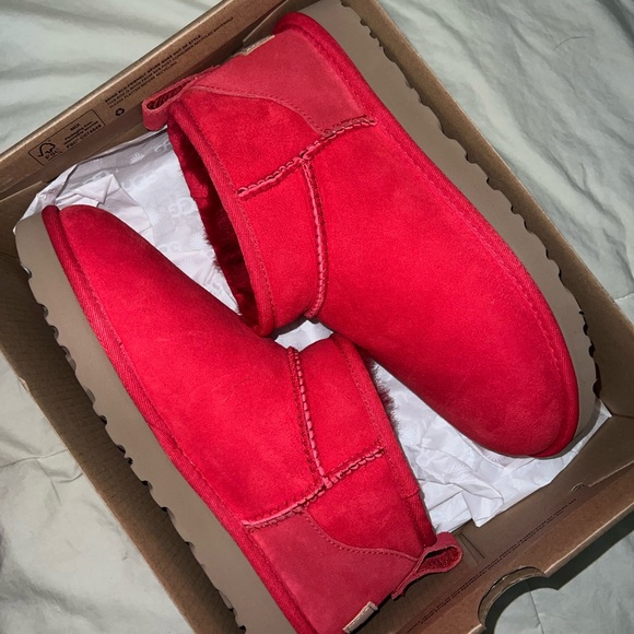 red ultra mini uggs - Picture 3 of 4